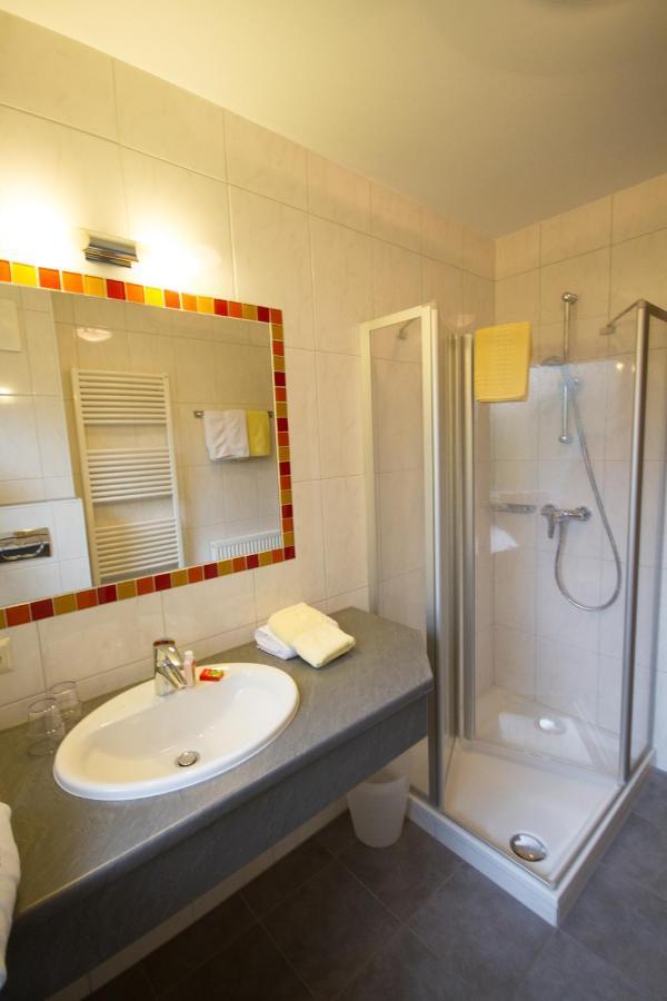Hotel Garni Sonnblick Бад Кляйнкирххайм Экстерьер фото
