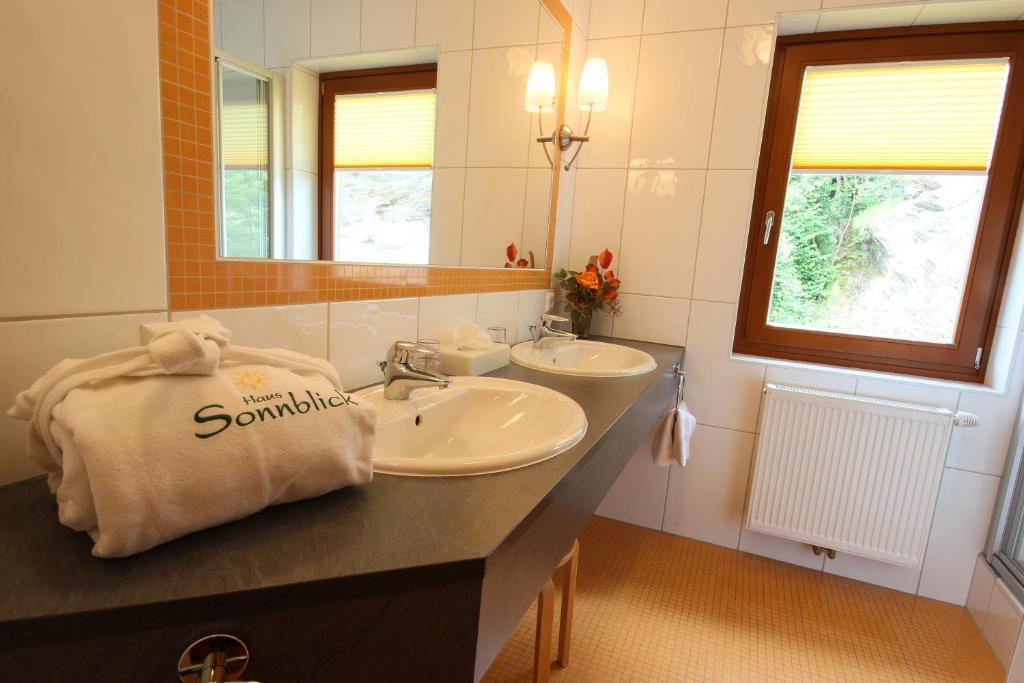 Hotel Garni Sonnblick Бад Кляйнкирххайм Экстерьер фото